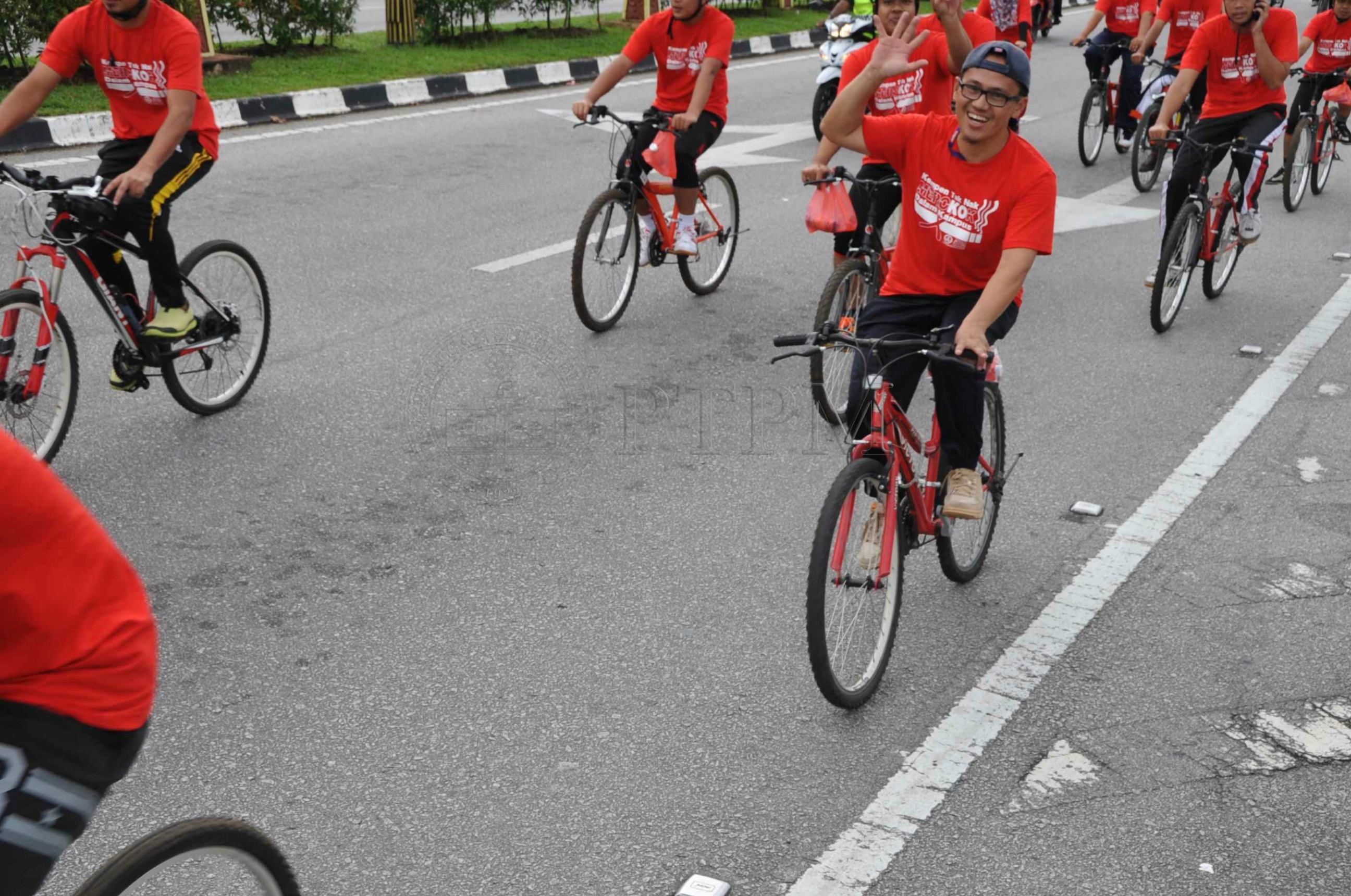 PRO 14 117 ROKOK PRO 9265